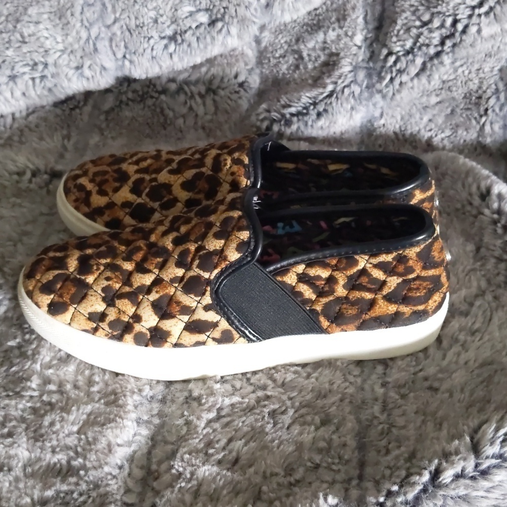 Girls' Steve Madden Slip-on sneakers sz 3 - Picture 2 of 5